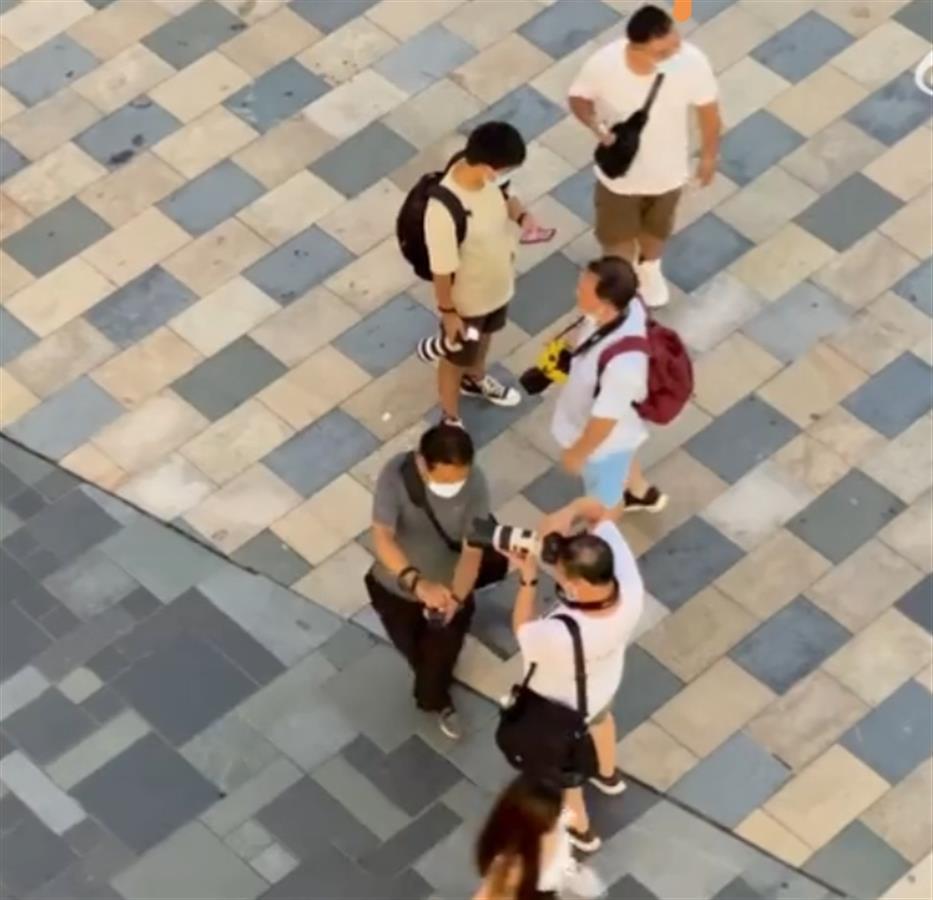 有人“街拍”你只为卖钱,网站VIP5666元,律师:侵犯肖像和名誉权